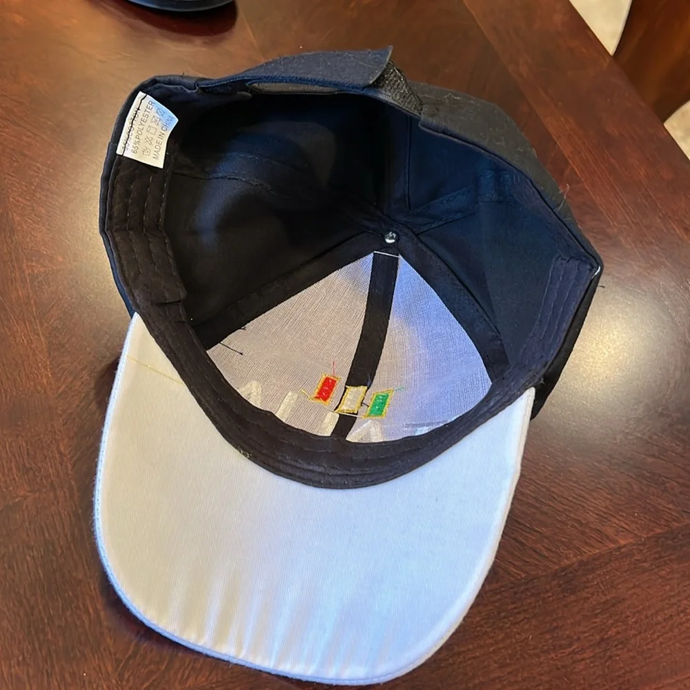 Cap Men’s Italia Design Black&White embroidered adjustable back
